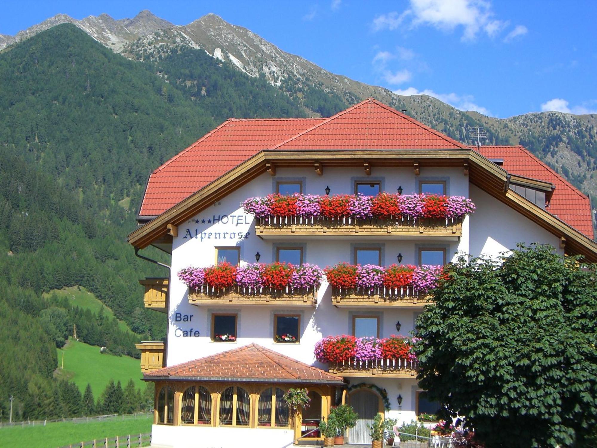 B&B Hotel Alpenrose Rooms & Apartments Valles Exterior foto